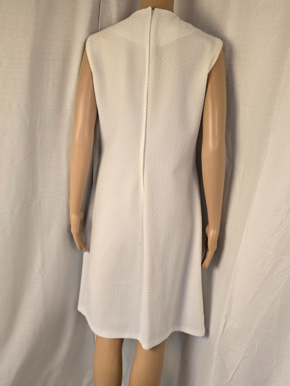 Bleeker Street Vintage Dress - Picture 4 of 7